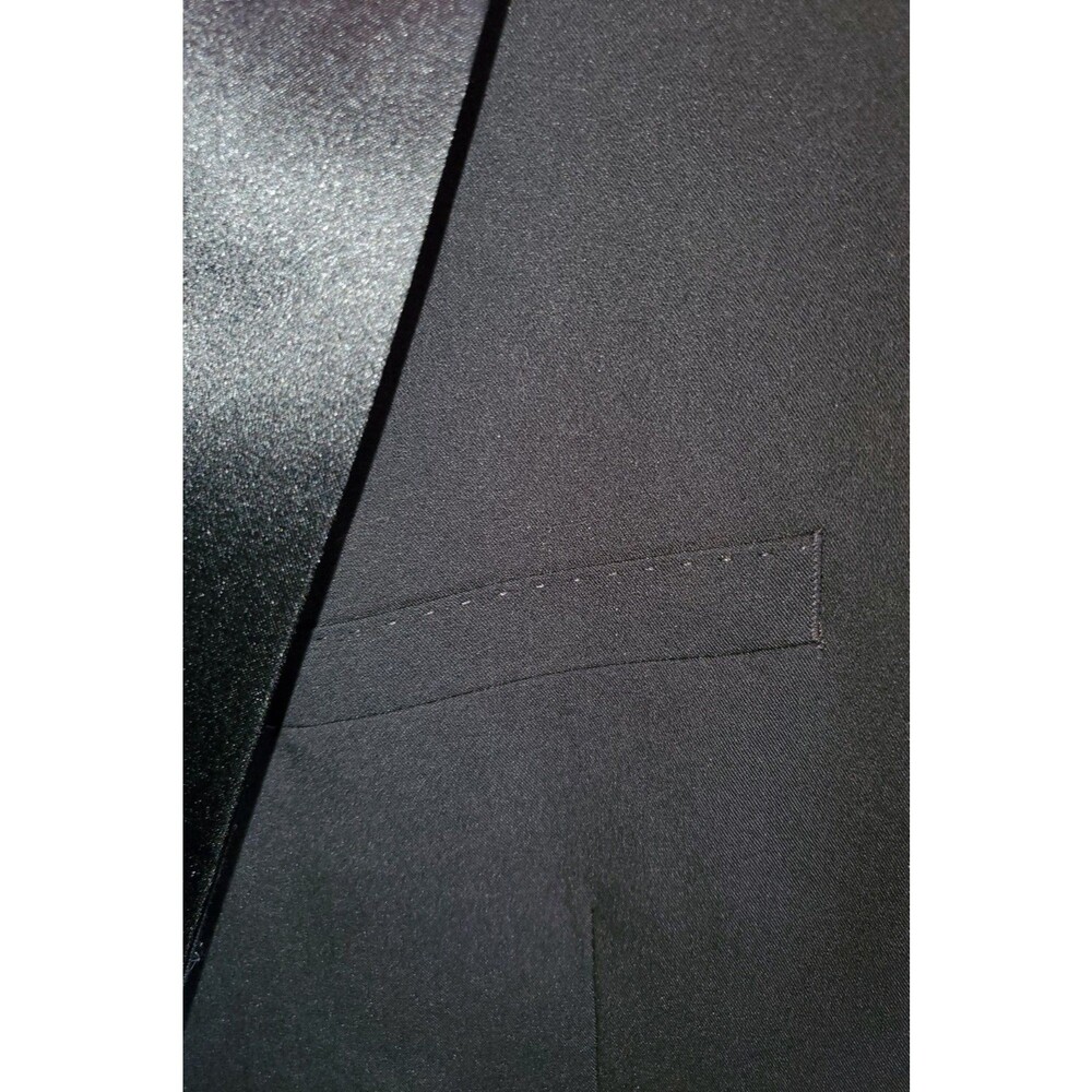 SuitShop Black Peak Lapel Tuxedo Jacket 44R NWT Slim Fit PKTXSJ44R-S Tux - Picture 5 of 16